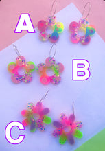 Load image into Gallery viewer, Electric Daisy Earrings