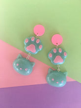 Load image into Gallery viewer, Kitty paw dangles kawaii cat earrings