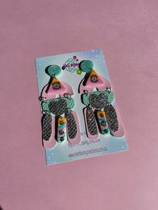 Temple of love minty pink dangles