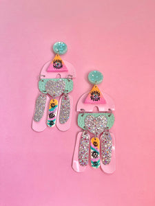 Temple of love minty pink dangles
