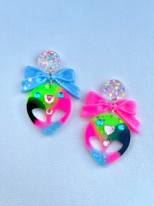 Crystal bow alien dangles