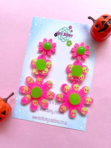 Spooky daisy alien earrings