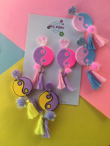 Mini yin yang earrings with tassels