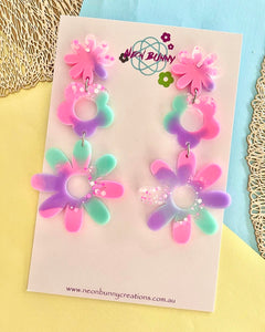 Minty daisy statement earrings