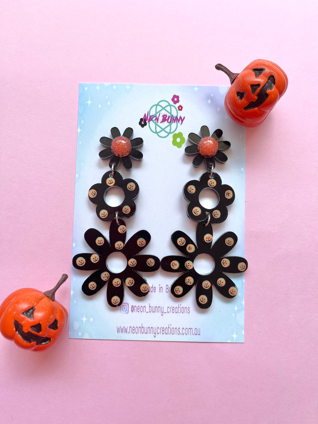 Jack o lantern daisy earrings