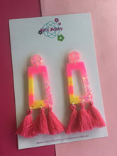 Load image into Gallery viewer, Pink Earring Dangles With Tassels