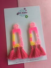Load image into Gallery viewer, Pink Earring Dangles With Tassels