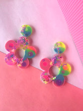 Load image into Gallery viewer, Electric Daisy Earrings