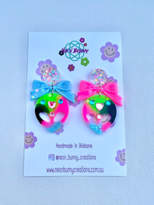 Crystal bow alien dangles
