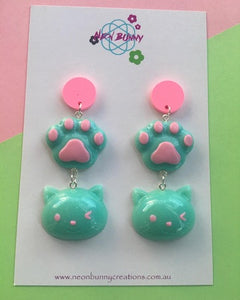 Kitty paw dangles kawaii cat earrings