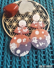 Load image into Gallery viewer, Snowglobe Earrings