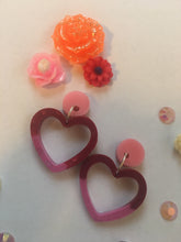 Load image into Gallery viewer, Mini Heart Dangle Earrings